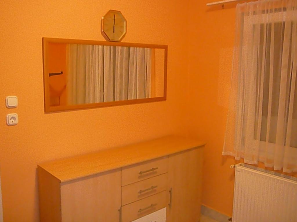 Heviz Erika Apartman Pokoj fotografie